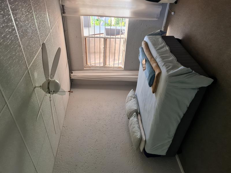 To Let 2 Bedroom Property for Rent in Weltevreden Park Gauteng