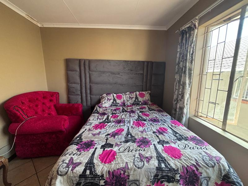 2 Bedroom Property for Sale in Florida Glen Gauteng