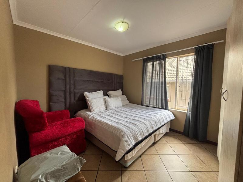 2 Bedroom Property for Sale in Florida Glen Gauteng