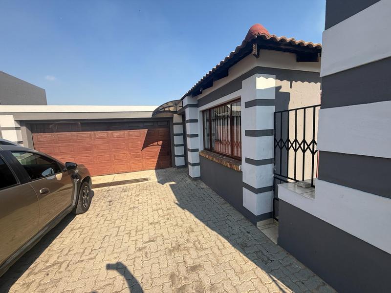 3 Bedroom Property for Sale in The Reeds Gauteng