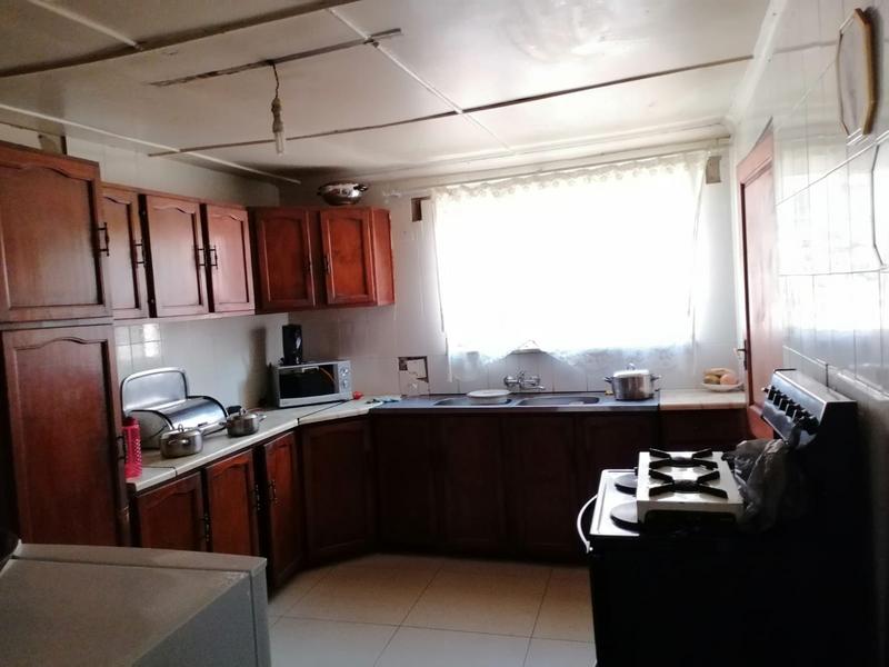 6 Bedroom Property for Sale in Duduza Gauteng