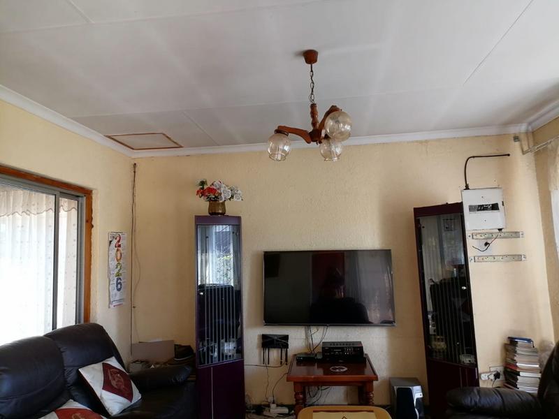 6 Bedroom Property for Sale in Duduza Gauteng