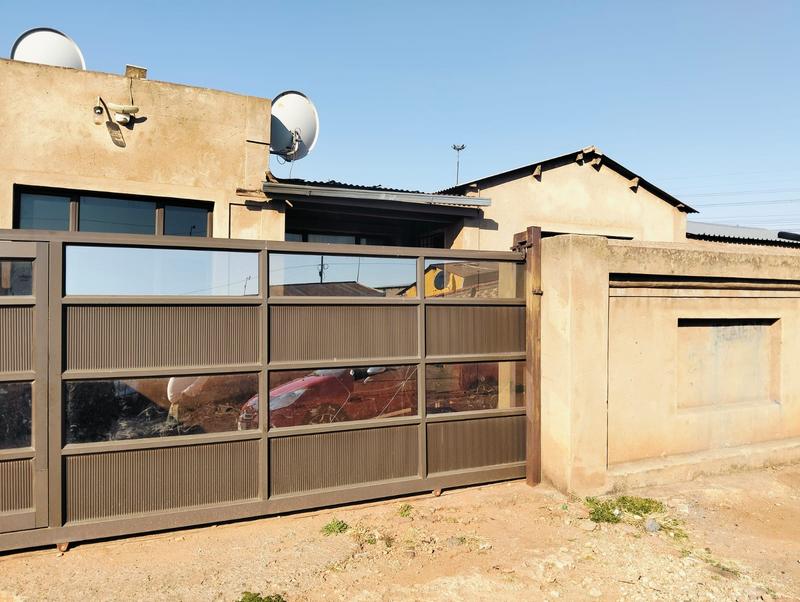 8 Bedroom Property for Sale in Tembisa Gauteng