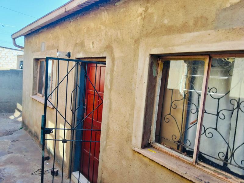 8 Bedroom Property for Sale in Tembisa Gauteng