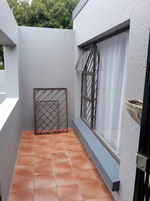 2 Bedroom Property for Sale in Bassonia Gauteng