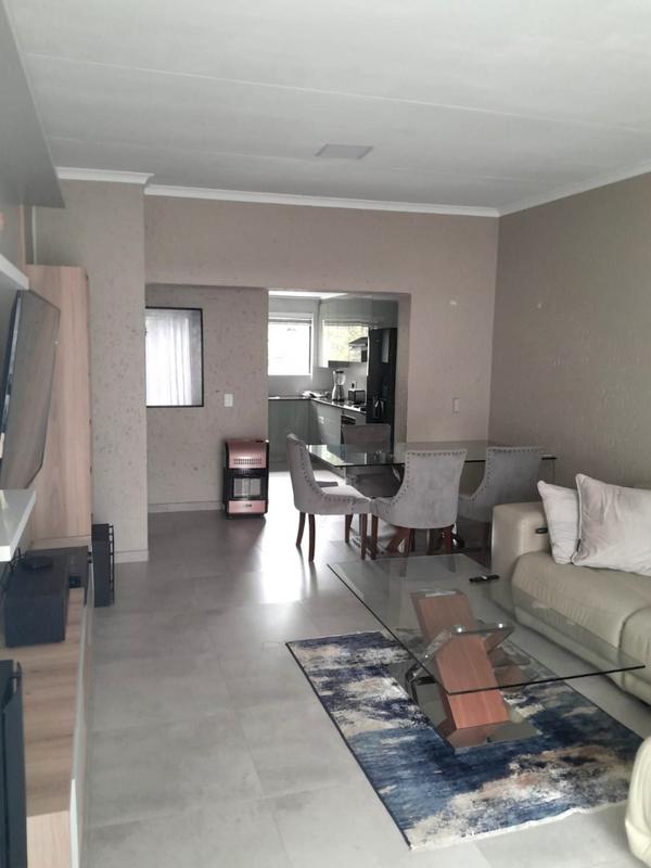 2 Bedroom Property for Sale in Bassonia Gauteng