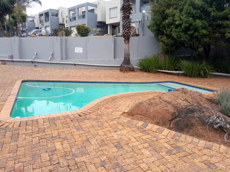 2 Bedroom Property for Sale in Bassonia Gauteng
