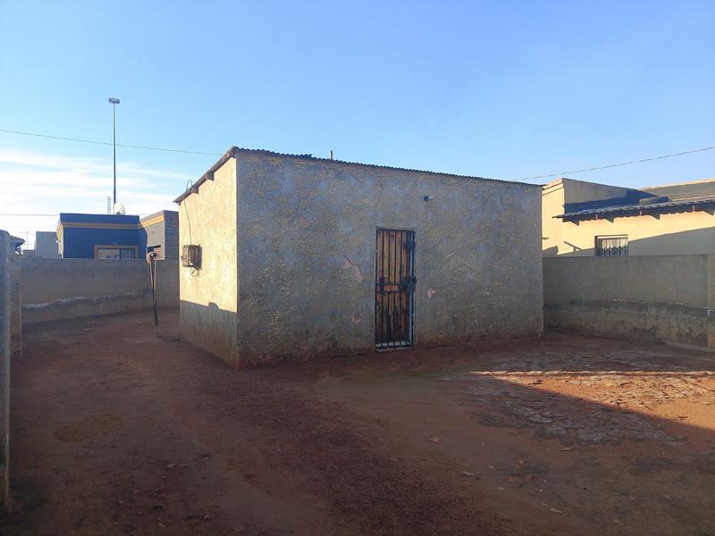 1 Bedroom Property for Sale in Moleleki Gauteng