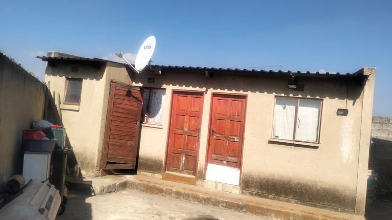 2 Bedroom Property for Sale in Tokoza Gauteng