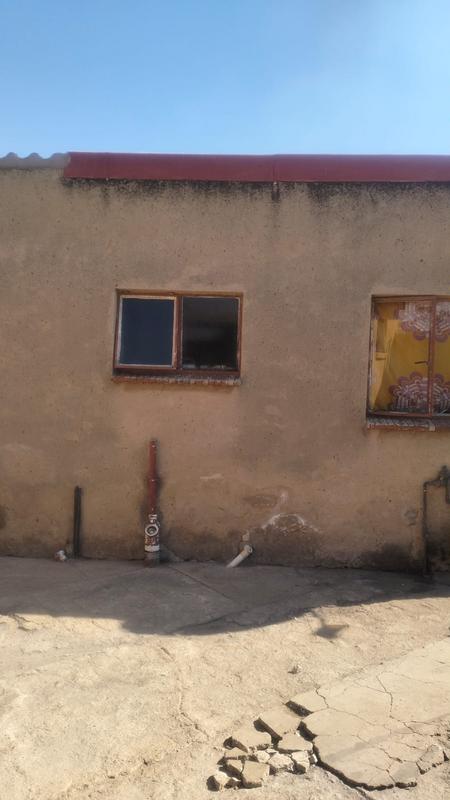 2 Bedroom Property for Sale in Tokoza Gauteng
