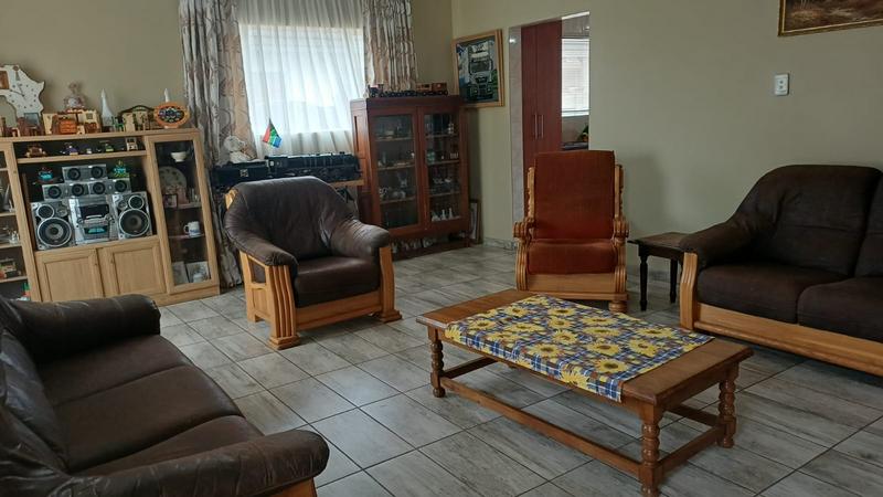 4 Bedroom Property for Sale in Klippoortje Gauteng