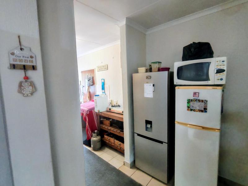 2 Bedroom Property for Sale in Heuweloord Gauteng