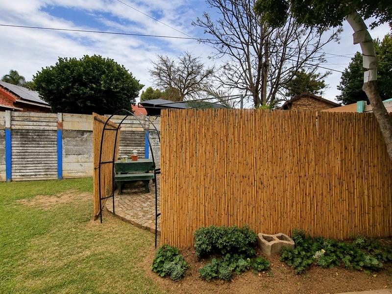 2 Bedroom Property for Sale in Heuweloord Gauteng