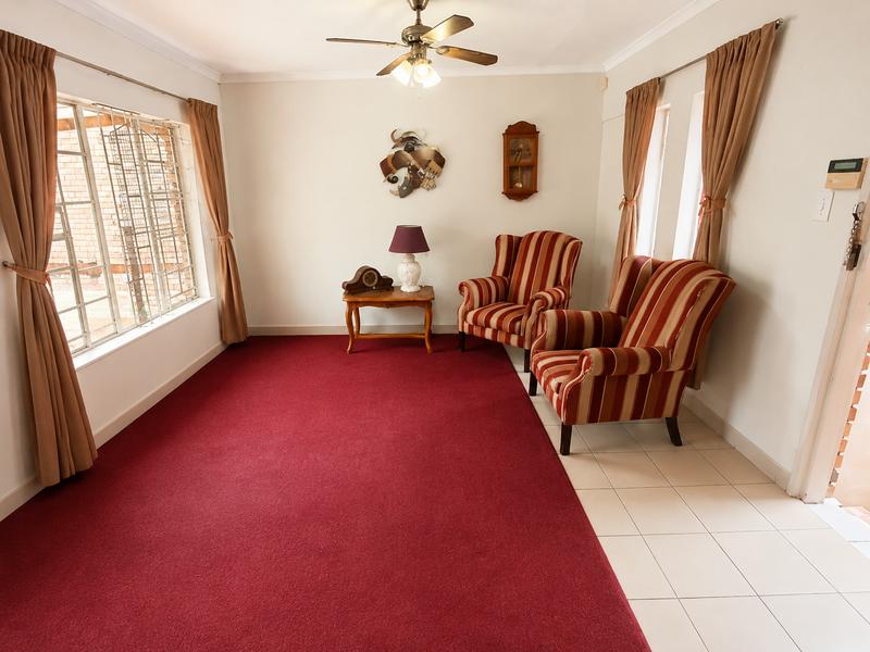 2 Bedroom Property for Sale in Heuweloord Gauteng