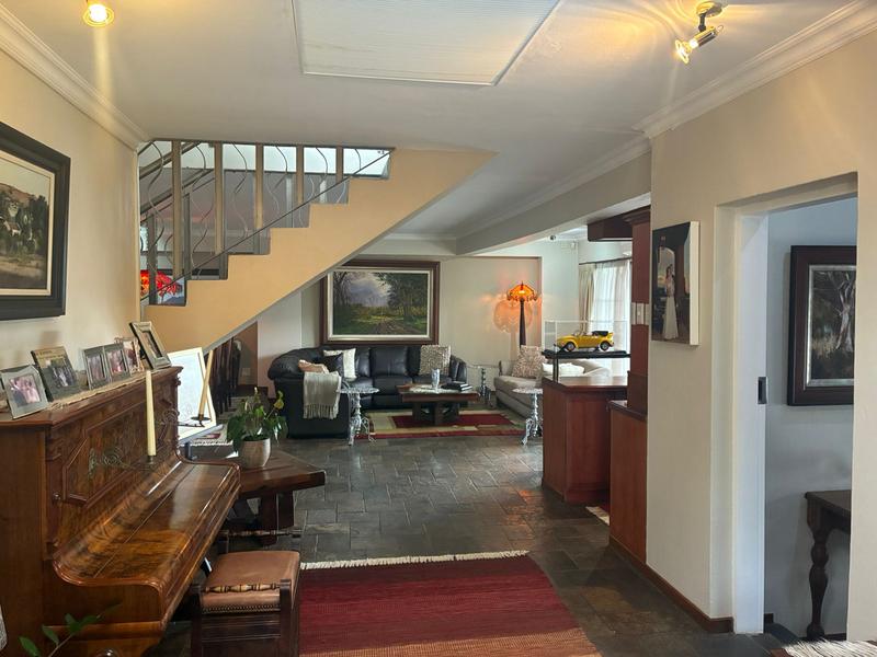 2 Bedroom Property for Sale in Waterkloof Ridge Gauteng