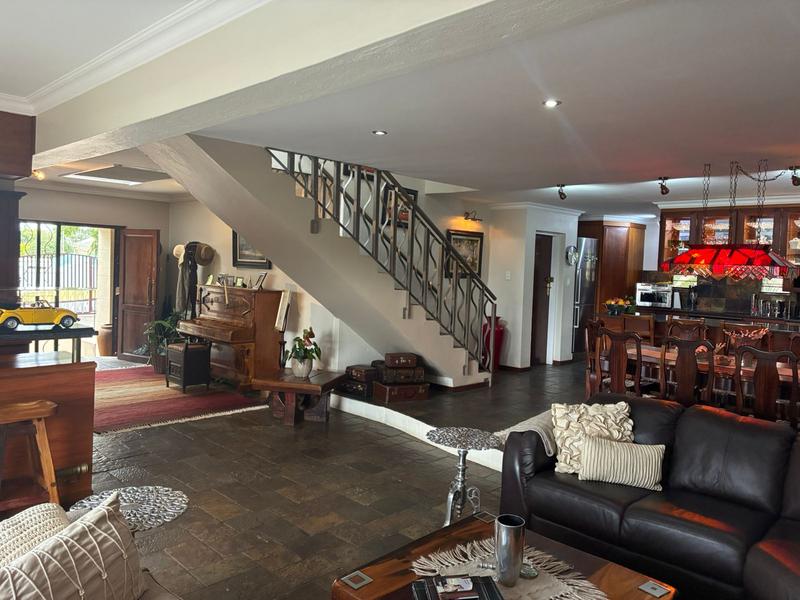 2 Bedroom Property for Sale in Waterkloof Ridge Gauteng