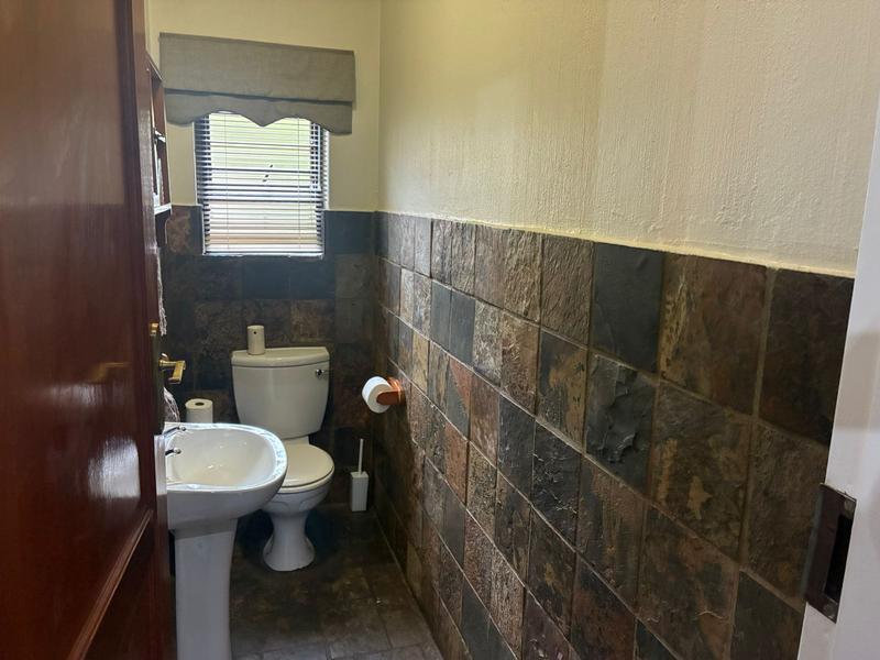2 Bedroom Property for Sale in Waterkloof Ridge Gauteng