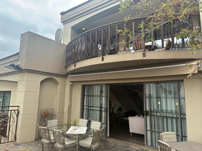 2 Bedroom Property for Sale in Waterkloof Ridge Gauteng