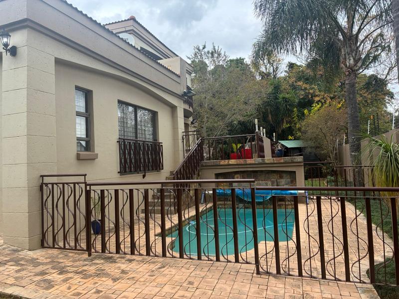 2 Bedroom Property for Sale in Waterkloof Ridge Gauteng