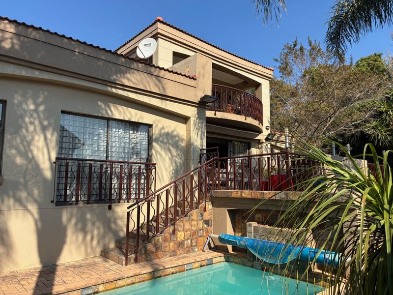 2 Bedroom Property for Sale in Waterkloof Ridge Gauteng