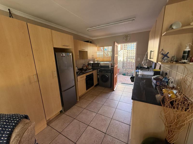2 Bedroom Property for Sale in The Reeds Gauteng