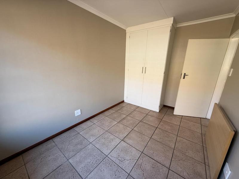 2 Bedroom Property for Sale in The Reeds Gauteng