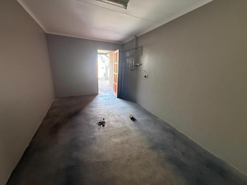 2 Bedroom Property for Sale in The Reeds Gauteng