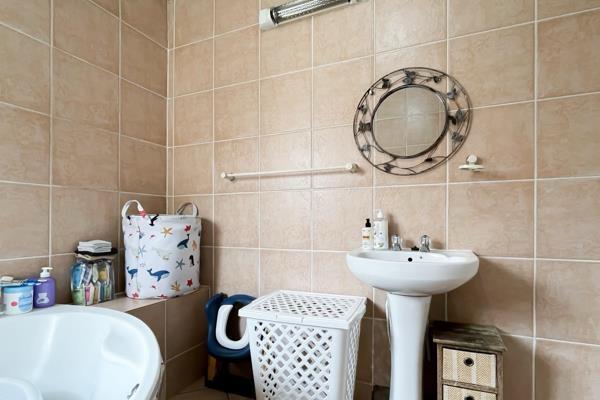 2 Bedroom Property for Sale in Winchester Hills Gauteng
