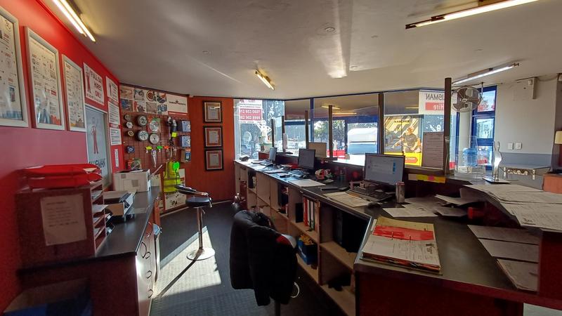 To Let Commercial Property for Rent in Hennopspark Gauteng