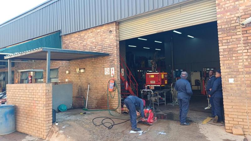 To Let Commercial Property for Rent in Hennopspark Gauteng