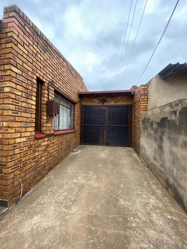 3 Bedroom Property for Sale in Tsakane Gauteng
