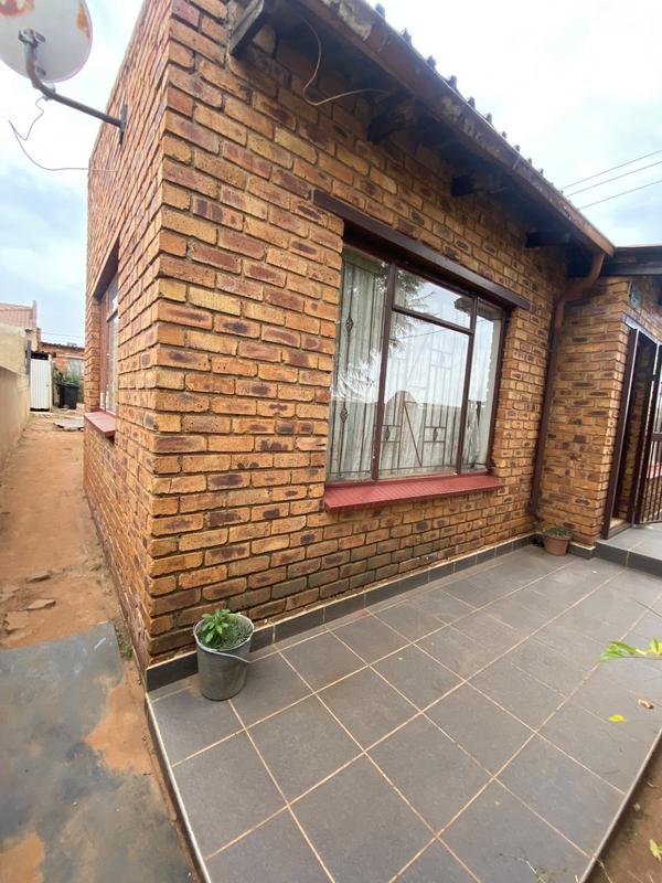 3 Bedroom Property for Sale in Tsakane Gauteng