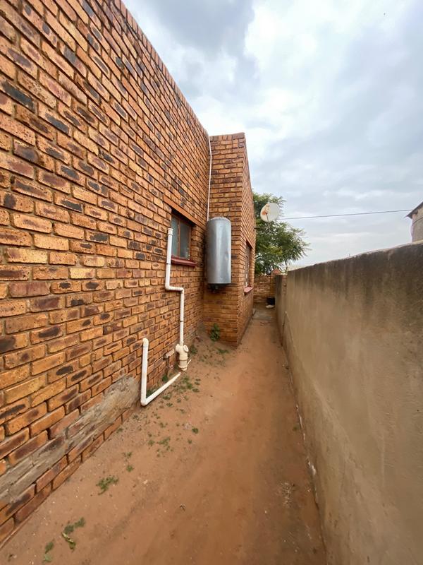 3 Bedroom Property for Sale in Tsakane Gauteng