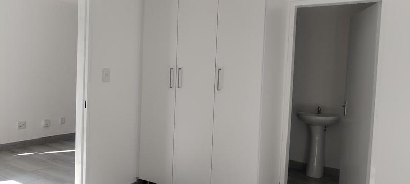 To Let 3 Bedroom Property for Rent in Albertsdal Gauteng