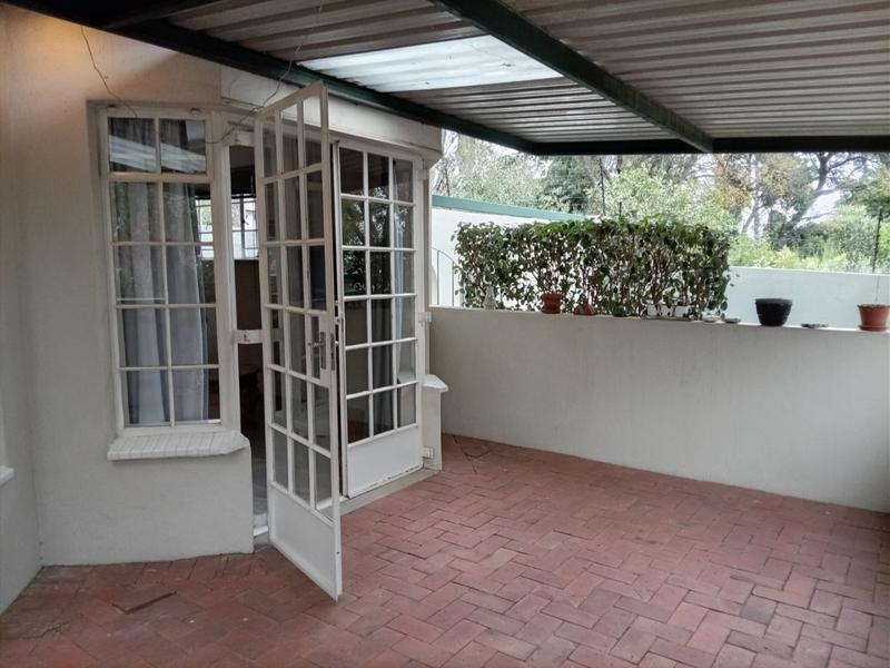 To Let 1 Bedroom Property for Rent in Fourways Gauteng