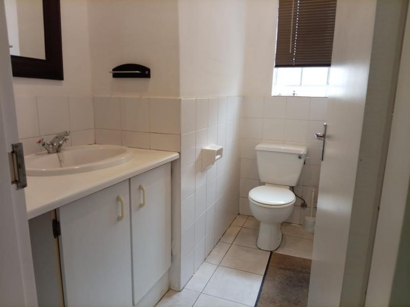To Let 1 Bedroom Property for Rent in Fourways Gauteng