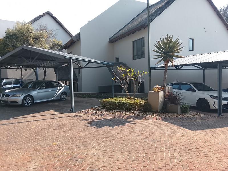 2 Bedroom Property for Sale in Fourways Gauteng