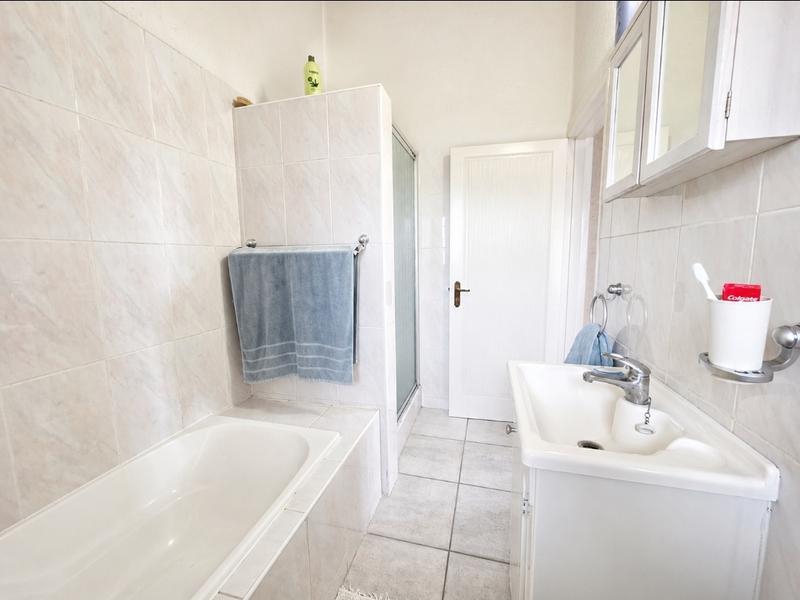 2 Bedroom Property for Sale in New Redruth Gauteng