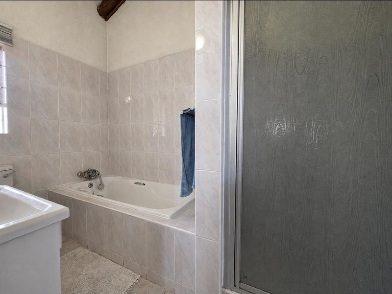 2 Bedroom Property for Sale in New Redruth Gauteng