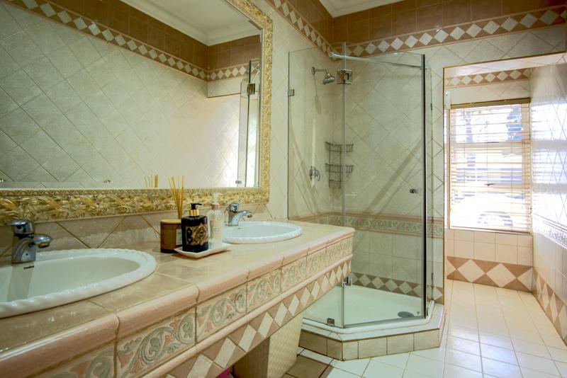 3 Bedroom Property for Sale in Linden Gauteng