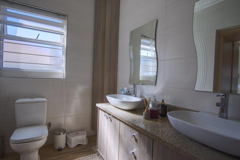 3 Bedroom Property for Sale in Linden Gauteng