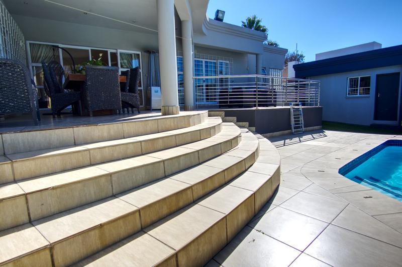 3 Bedroom Property for Sale in Linden Gauteng