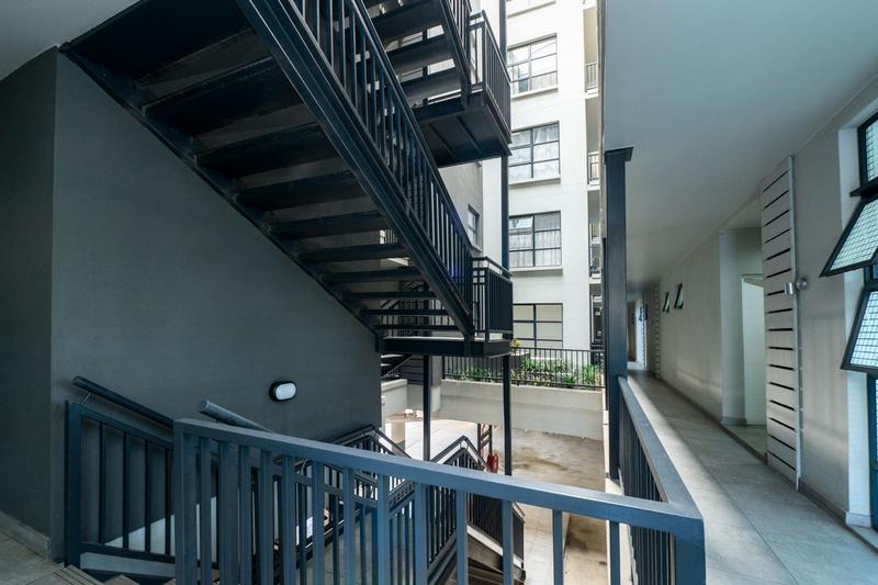 To Let 2 Bedroom Property for Rent in Bryanston Gauteng