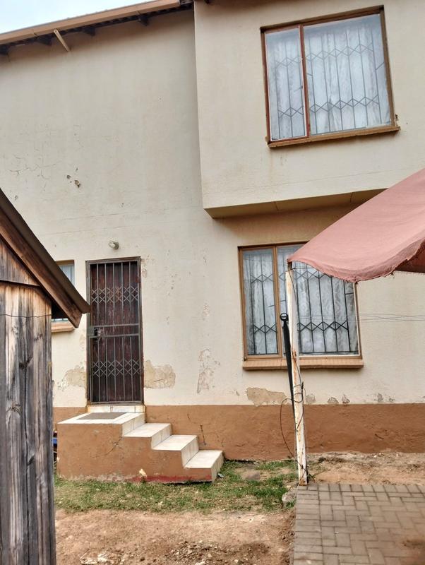 3 Bedroom Property for Sale in Clayville Gauteng