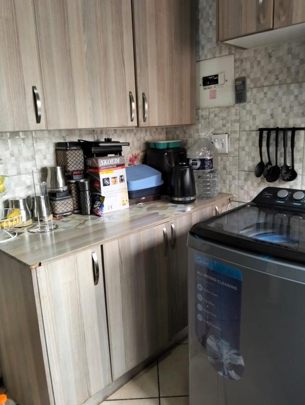 3 Bedroom Property for Sale in Clayville Gauteng