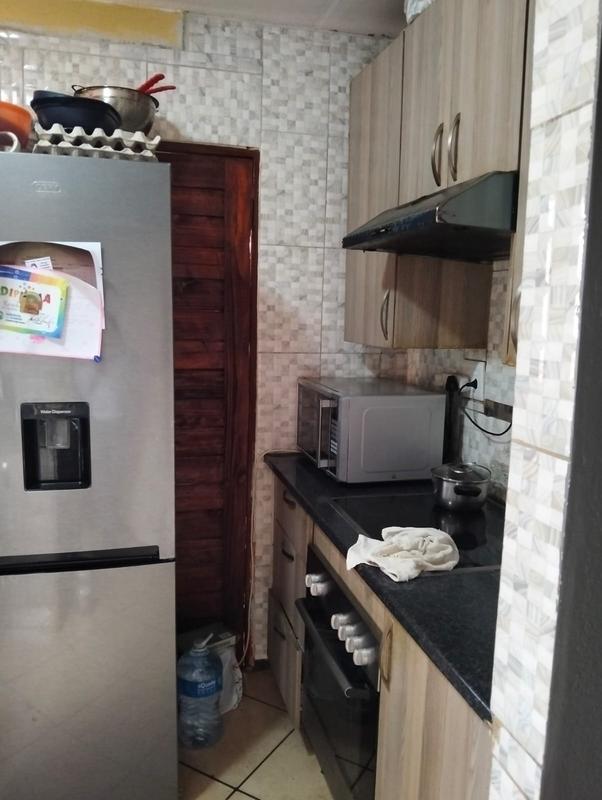 3 Bedroom Property for Sale in Clayville Gauteng