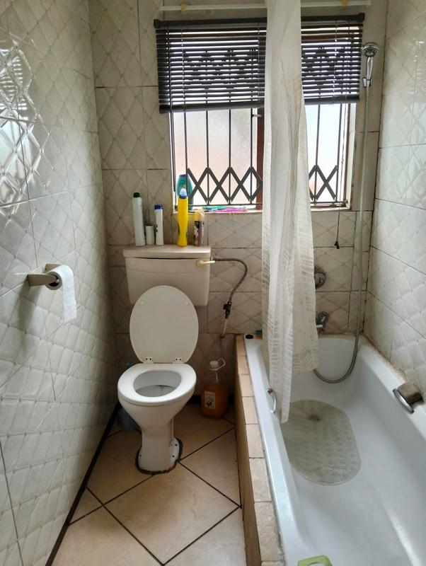 3 Bedroom Property for Sale in Clayville Gauteng