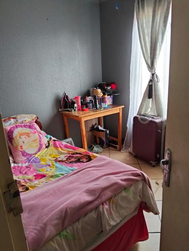 3 Bedroom Property for Sale in Clayville Gauteng