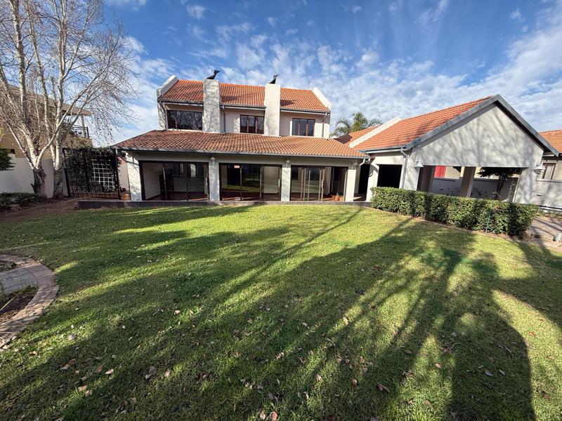 4 Bedroom Property for Sale in Rooihuiskraal North Gauteng