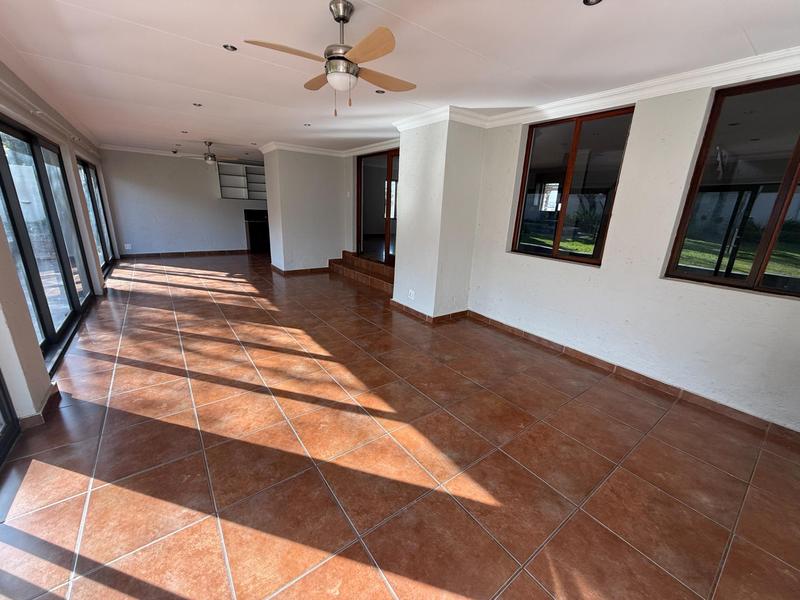 4 Bedroom Property for Sale in Rooihuiskraal North Gauteng